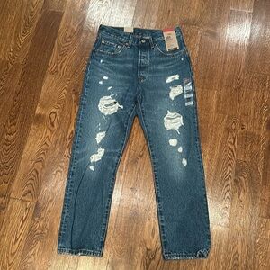 Levi’s Original Cropped Ripped Jeans 26 x 26 High Rise Straight Fit